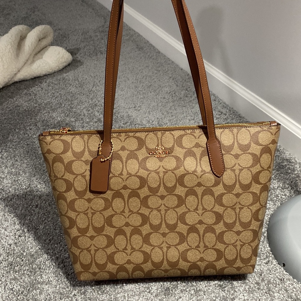 Coach Brown/Tan Signature Canvas Shoulder Tote